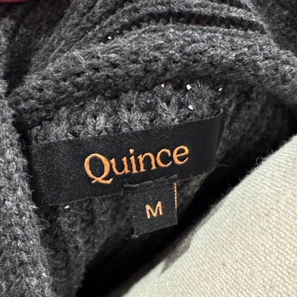 QUINCE | 100% Organic Cotton Oversized Boyfriend Cardigan | Size: Medium - Picture 8 of 11